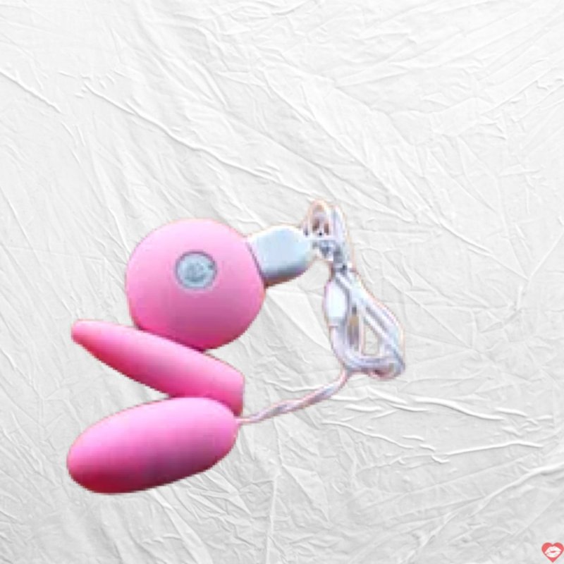 Chị em gào thét vì quá sướng với trứng rung 2 cục USB