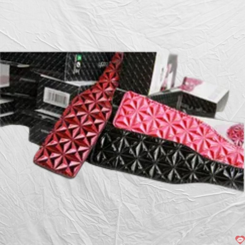 Với dụng cụ BDSM roi quất mông sẽ làm cho Sub hạnh phúc và lên đỉnh dễ dàng
