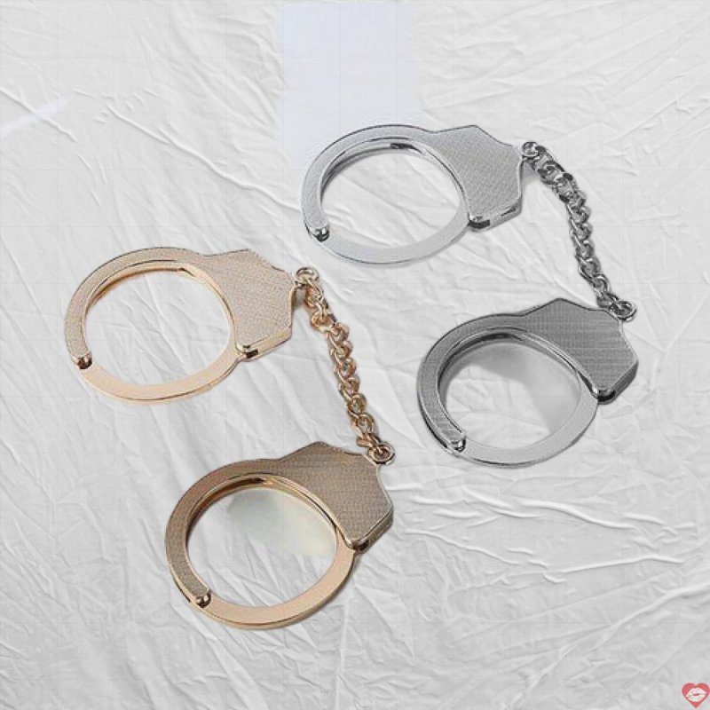 Dụng Cụ Bạo Dâm Còng Tay Số 8 Hợp Kim Chống Gỉ Cao Cấp 