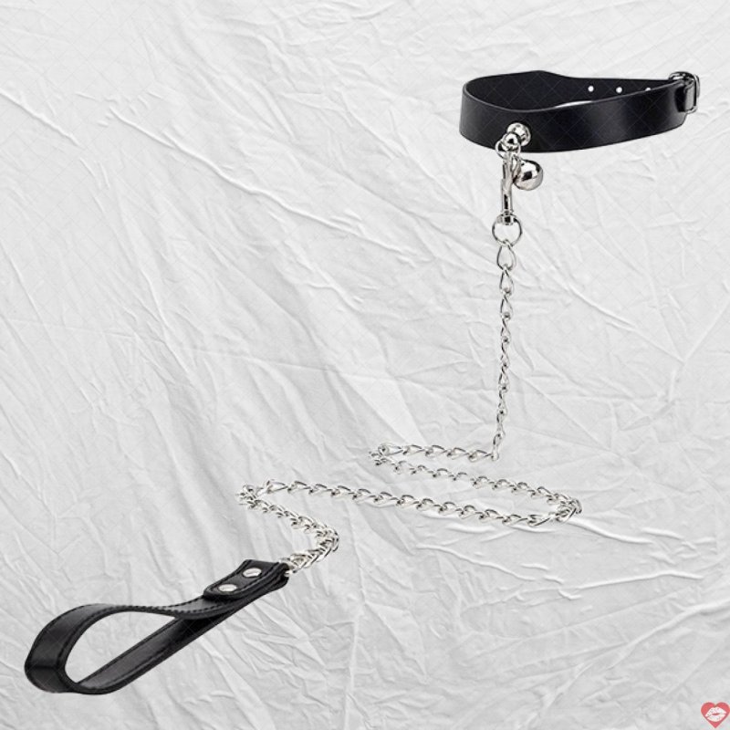 Đồ chơi bạo dâm BDSM xích cổ có chuông